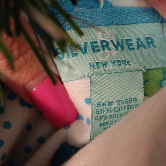 🩵🩵🌼🌼adorable summer hoodie. When the sun drops at the beach euc %100 cotton - Picture 10 of 10